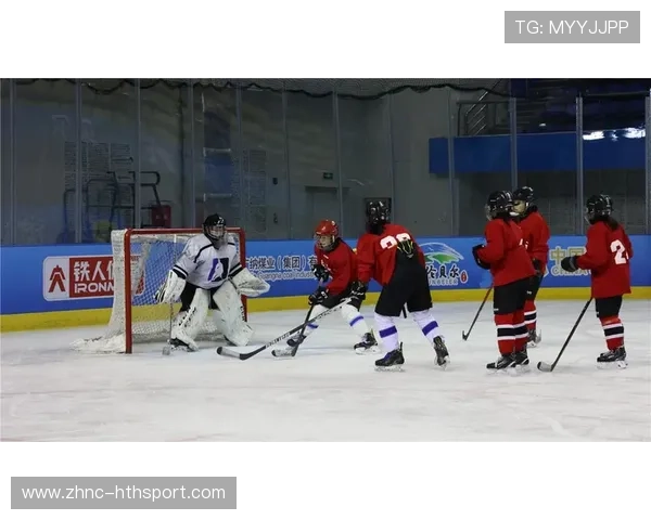 冰壶队在连续多场训练中展示良好沟通能力